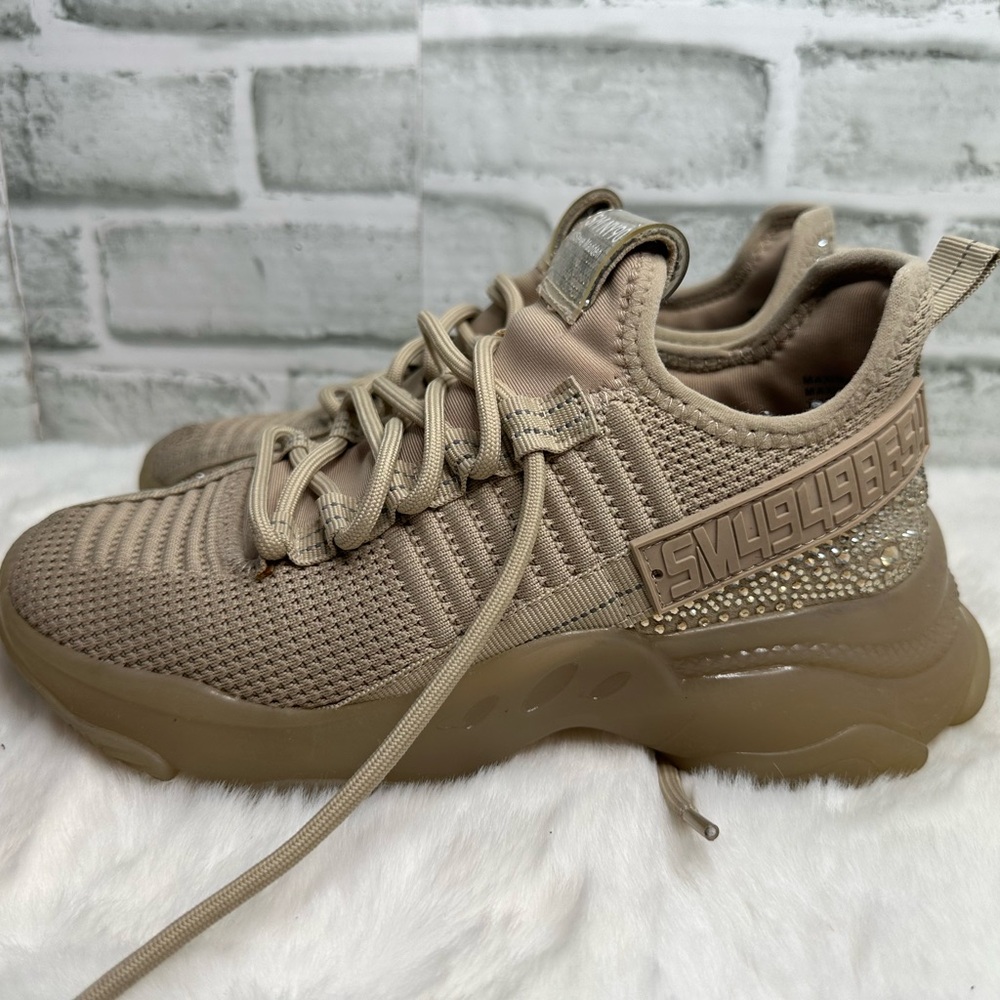 Steve Madden Women’s  Maxima sneaker